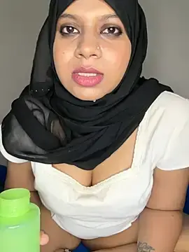Stripchat Free Live Porn of Malika_Secrets