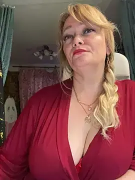 Stripchat Live Sex Cam of Sweet-blonde
