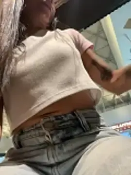 Stripchat Live Sex Cam of ReggieG