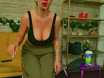 Stripchat Live Sex Cam of VesperNyx