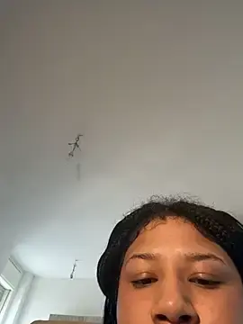 Stripchat Free Porn Cam of SashaLiciosa_