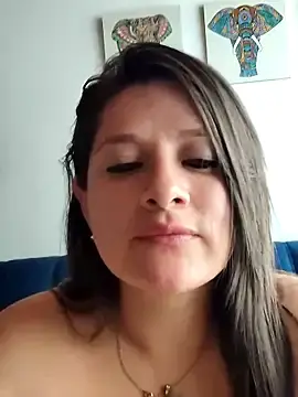Stripchat Sex Cam of Neve_Collins