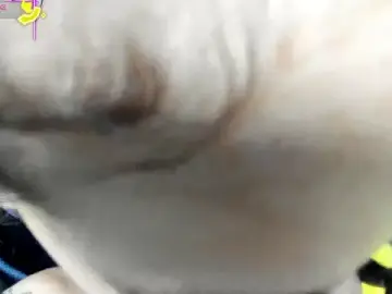 Stripchat Sex Cam of TattoedLexi_