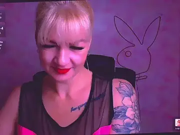 Stripchat Sex Chat of Madonna_Fire