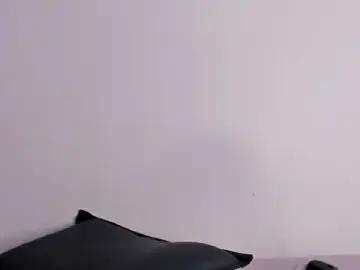 Stripchat Live Sex Cam of samatha_collins