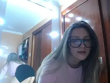Stripchat Adult Webcam of miss_lilieth