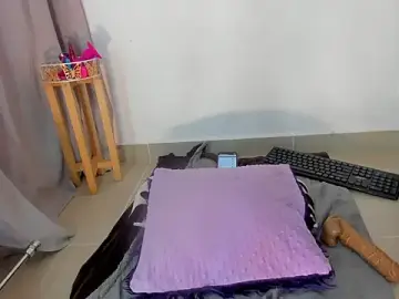 Stripchat Live Porn of Nanny_11