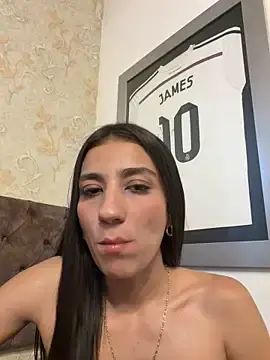Stripchat Nude Webcam of Carolina_1111