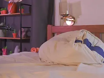 Stripchat Watch Live Sex Cams of OdetteAven