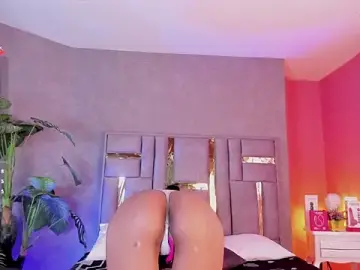 Stripchat Free Porn Cam of Tyla_Ks