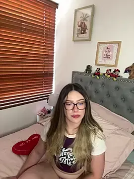 Stripchat Free Live Porn of samysweet_8