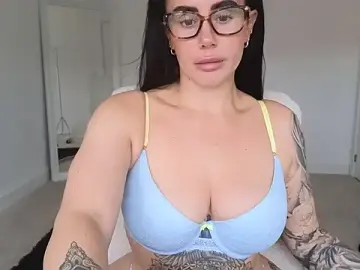 Stripchat Nude Webcam of LibbyLoveHeartx