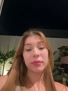 Stripchat Adult Webcam of Nikii__
