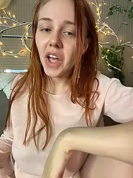 Stripchat Sex Cam of PollyVinice