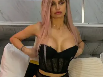 Stripchat Live Sex Cam of MiaCharm