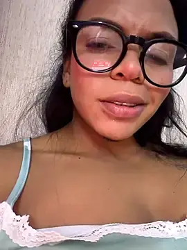 Stripchat Free Porn Cam of Charly_