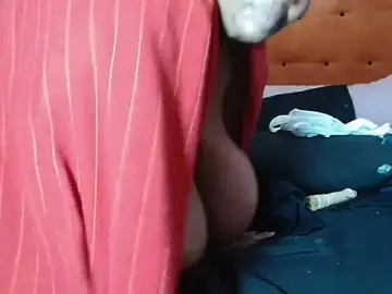 Stripchat Watch Live Sex Cams of tinagiant