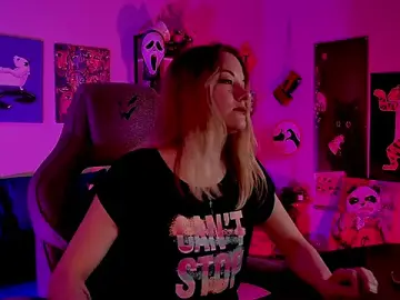 Stripchat Live Sex Cam of VireliaMoonfall