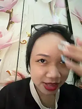 Stripchat Adult Webcams of Emmiuuuu03