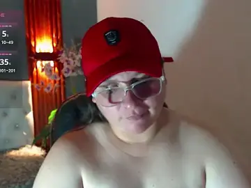 Stripchat Live Sex Cam of katty_femdom