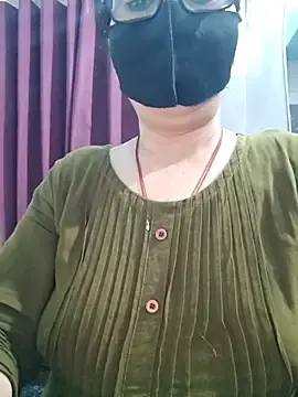 Stripchat Adult Webcam of Aishwaryaa_69
