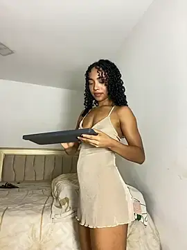 Stripchat Nude Webcam of nicoleebony1