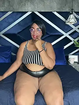 Stripchat Free Live Porn of AranzalatinBlaks1