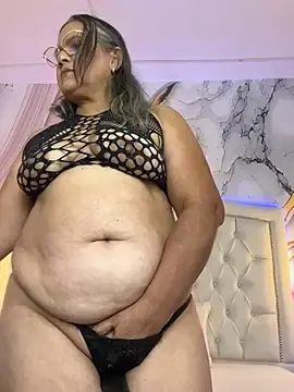 Stripchat Live Porn of Lucy_Milf_474