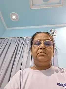 Stripchat Best live sex cam show of Priya-696