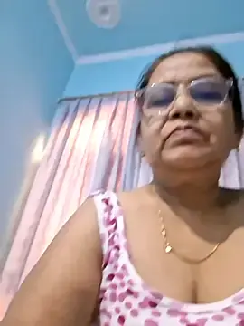 Stripchat Free Porn Cam of Priya-696