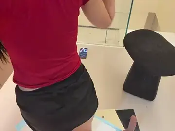 Stripchat Adult Webcam of 2Zoe