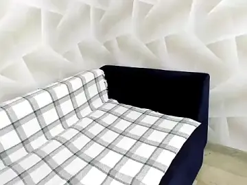 Stripchat Free Porn Cam of XLovely_LanaX