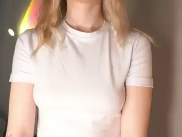 Stripchat Live Sex of quake_123