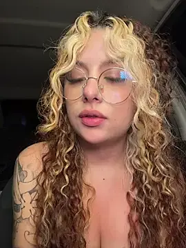 Stripchat Best live sex cam show of Joyce-fire