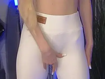 Stripchat Live Porn of KarmaArms