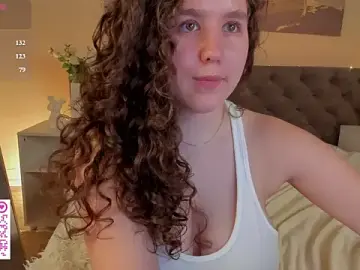 Stripchat Live Sex Cam of Ariella_Sol