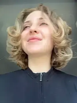 Stripchat Live Sex of KellyKeler