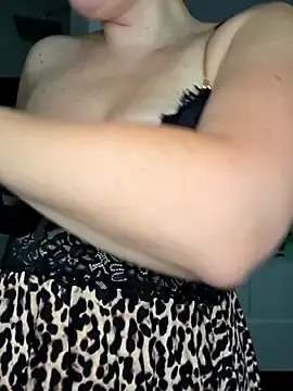 Stripchat Free Live Porn of lasexycoquine59