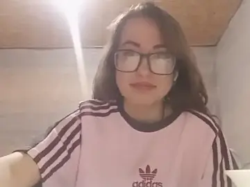 Stripchat Adult Webcam of OliviaMoment