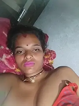 Stripchat Watch Live Sex Cams of Maya_bhoji
