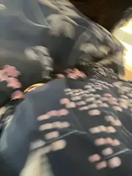 Stripchat Sex Cam of CrazzyChicks