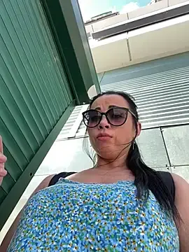 Stripchat Sex Chat of CrazzyChicks