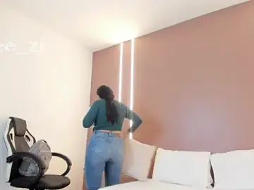 Stripchat Nude Webcam of zoee_zi