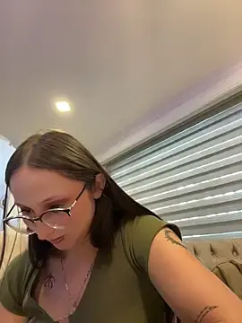 Stripchat Adult Webcam of Maddy_roouse