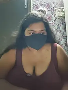 Stripchat Free Porn Cam of Liyaa_24