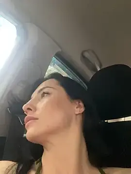 Stripchat Sex Cam of Roxana-Sexy