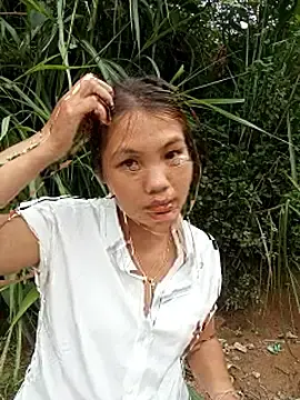 Stripchat Sex Cam of GiniEi