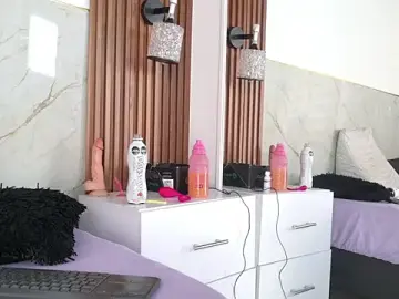 Stripchat Watch Live Sex Cams of emi_bloom