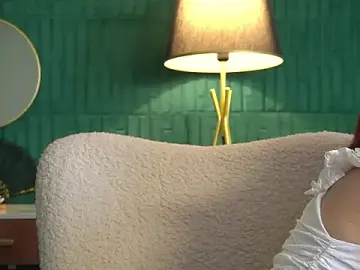 Stripchat Free Live Porn of HaileyMoonn