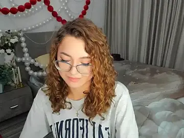 Stripchat Live Porn of SereneFlame